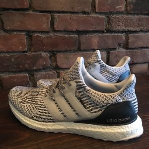 Mens Oreo Adidas Ultra Boost Size 11 ($190 OBO)